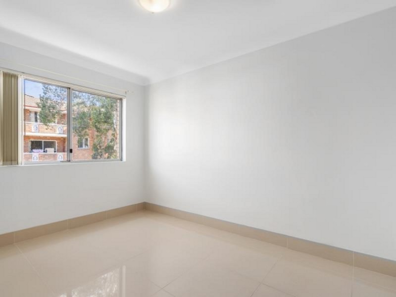 21/10-12 Thomas Street, Parramatta NSW 2150